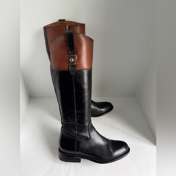 Frye Jayden Tall Two Tone Button Leather Boots. Size 7B - Picture 10 of 14